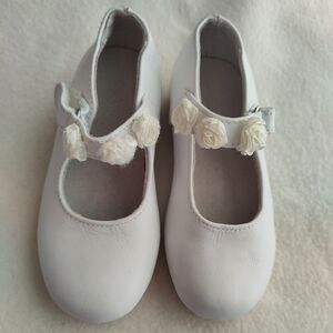 L'Amour Girls Size 8 Rosette Ankle Strap Leather Flat Shoes